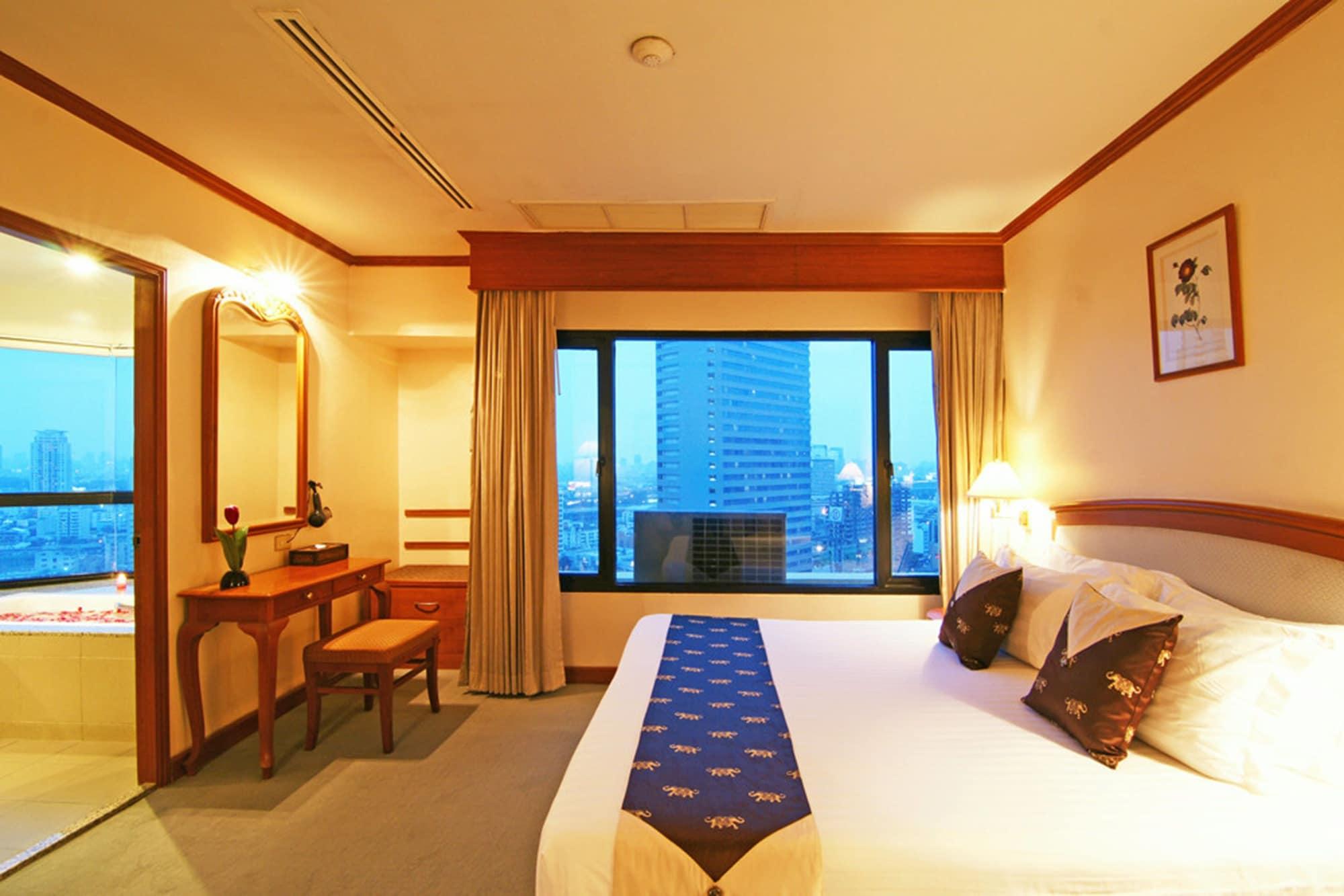 Grand Diamond Suites Hotel Bangkok Eksteriør billede