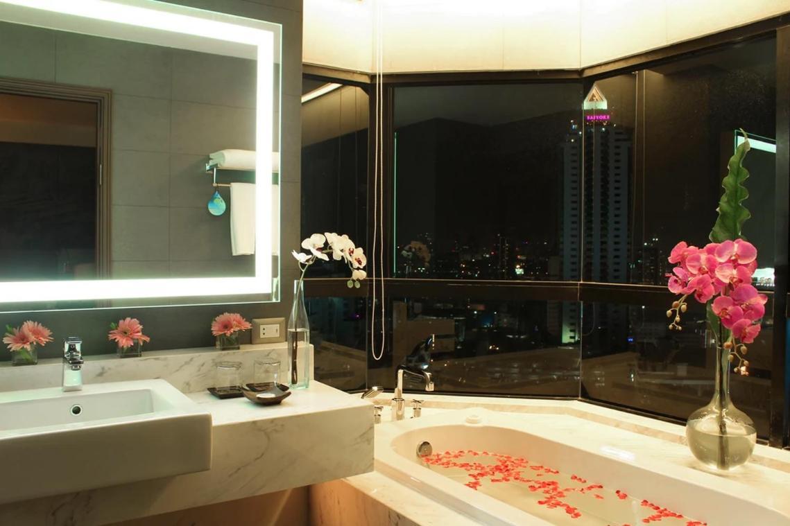 Grand Diamond Suites Hotel Bangkok Eksteriør billede