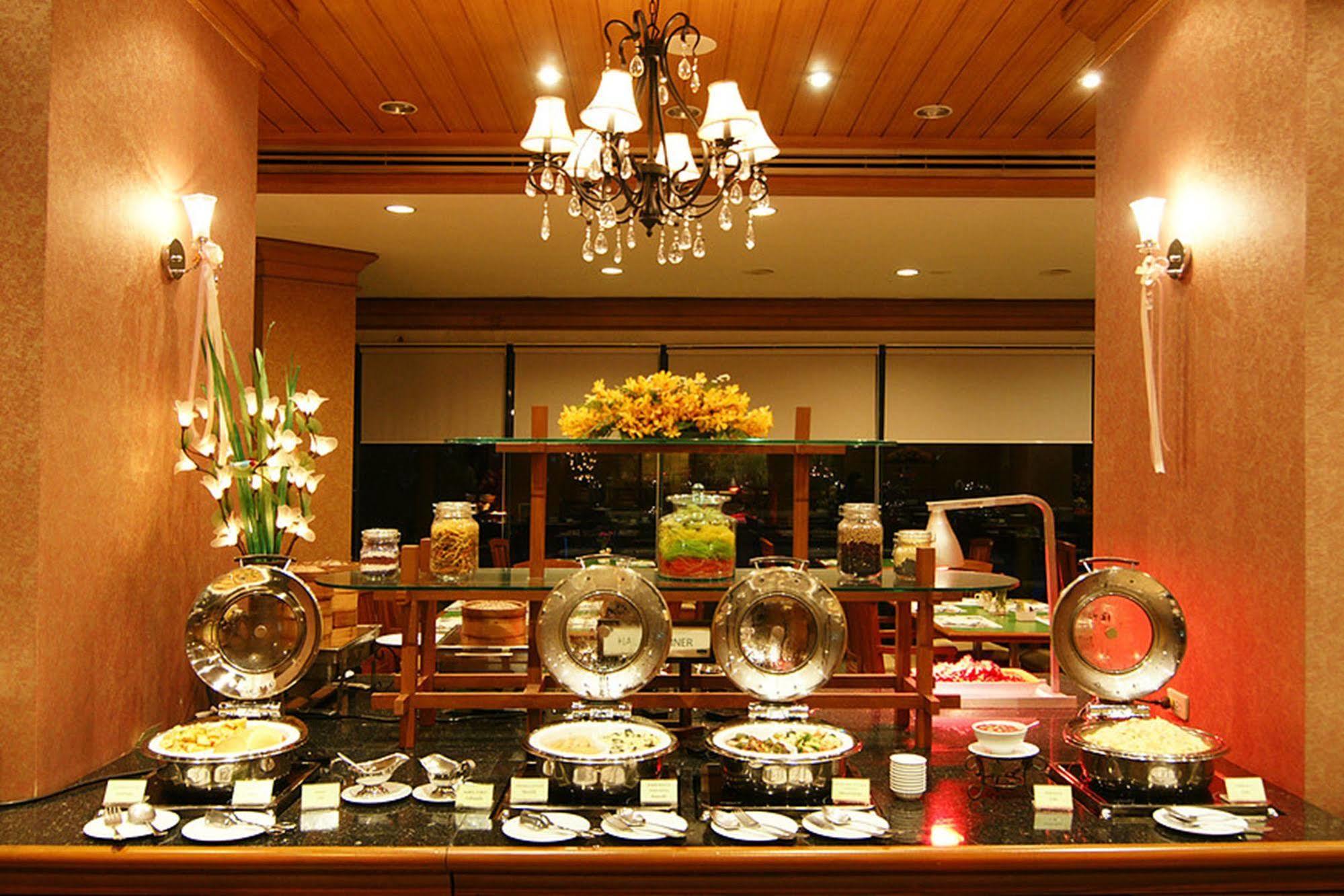 Grand Diamond Suites Hotel Bangkok Eksteriør billede